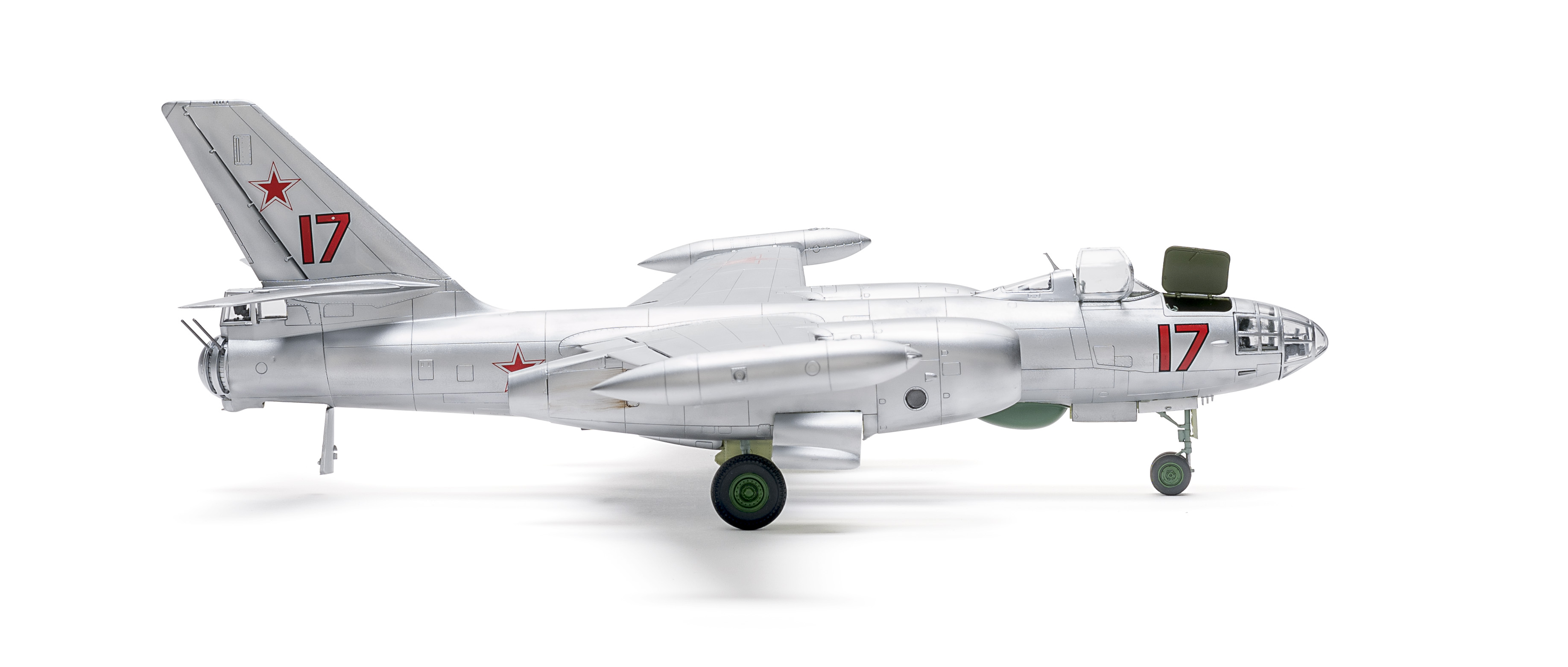 Eduard Zoom FE1034 1/48 Ilyushin Il-28T Beagle BOBCAT